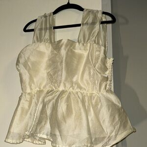 Cream cropped blouse.